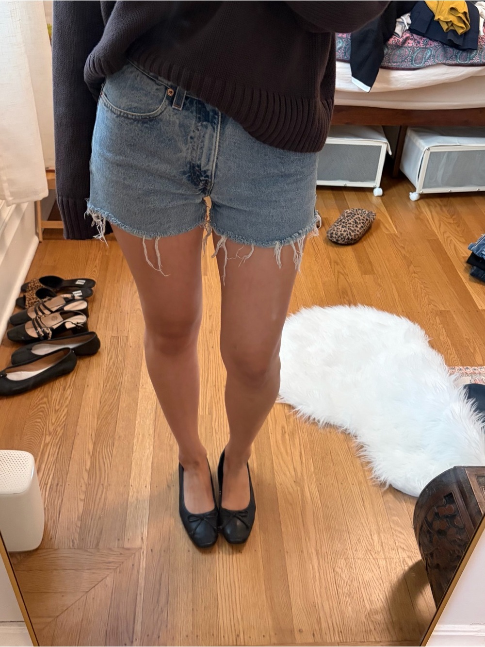 High-Rise Frayed Hem Denim Shorts - Light Blue